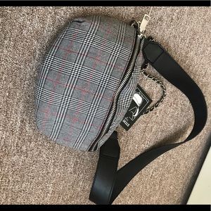 Convertible crossbody/fanny pack bag Steve Madden